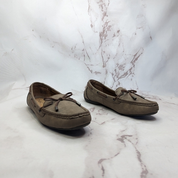 Born of Concept BOC Loafer Womens 8.5 Shoe Flats Slip On Brown Leather Tie Boat - Picture 2 of 12